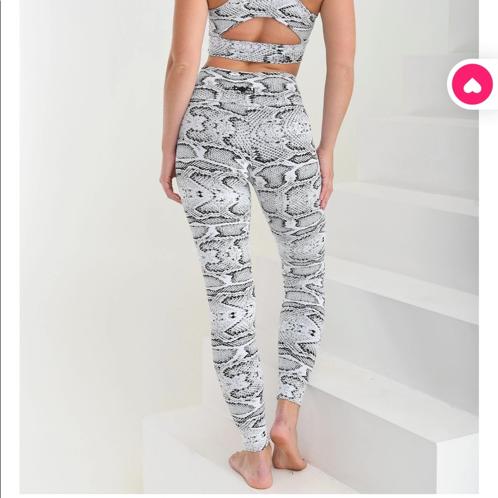 Booty by Brabants White Eclipse Leggings
